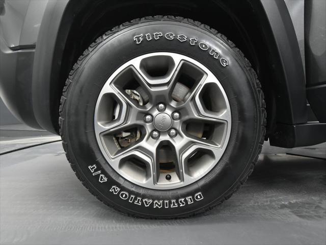 used 2021 Jeep Cherokee car, priced at $23,399