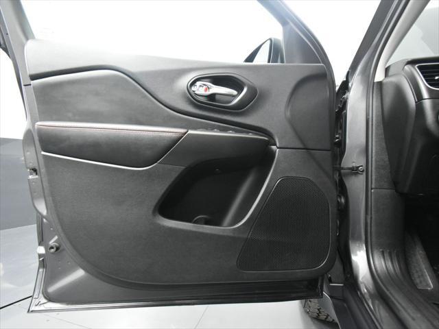 used 2021 Jeep Cherokee car, priced at $23,399