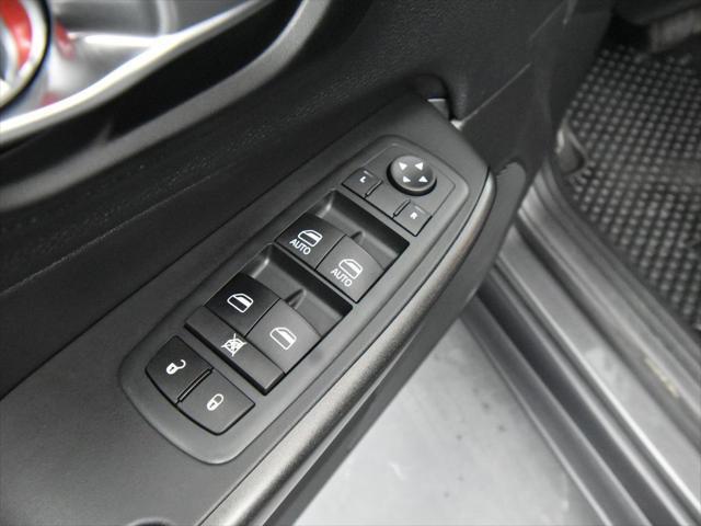 used 2021 Jeep Cherokee car, priced at $23,399