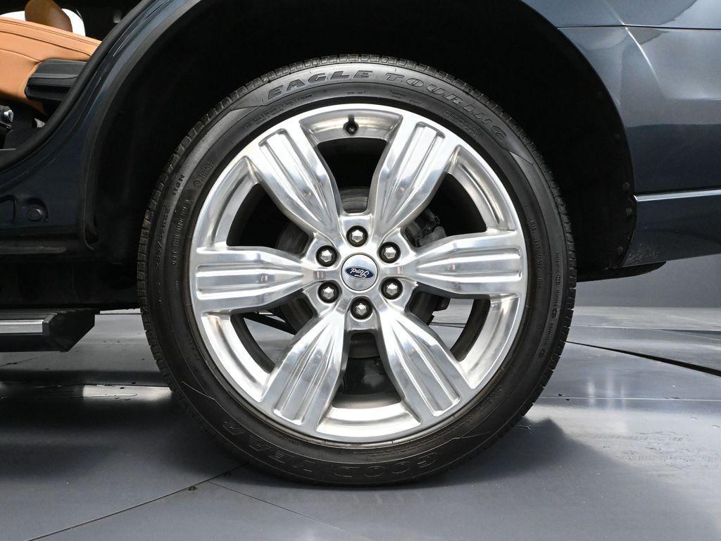 used 2023 Ford Expedition car, priced at $61,500