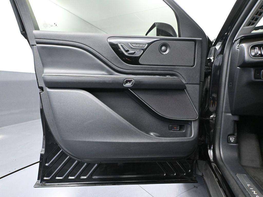 used 2025 Lincoln Aviator car, priced at $64,593