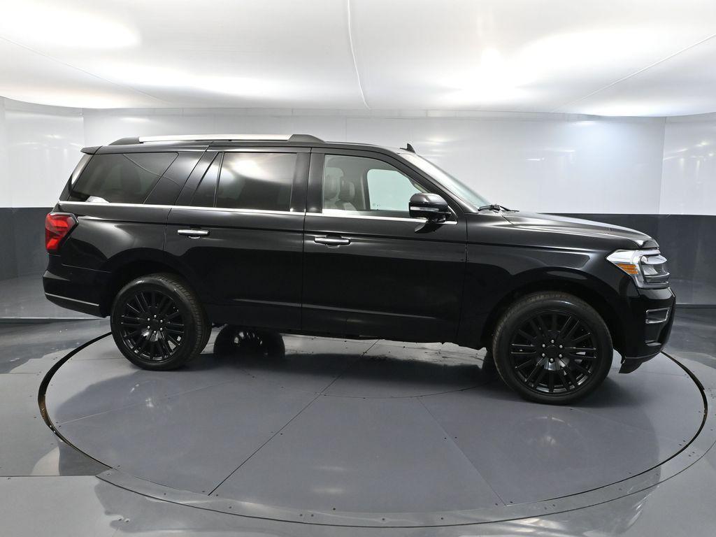 used 2023 Ford Expedition car, priced at $47,393