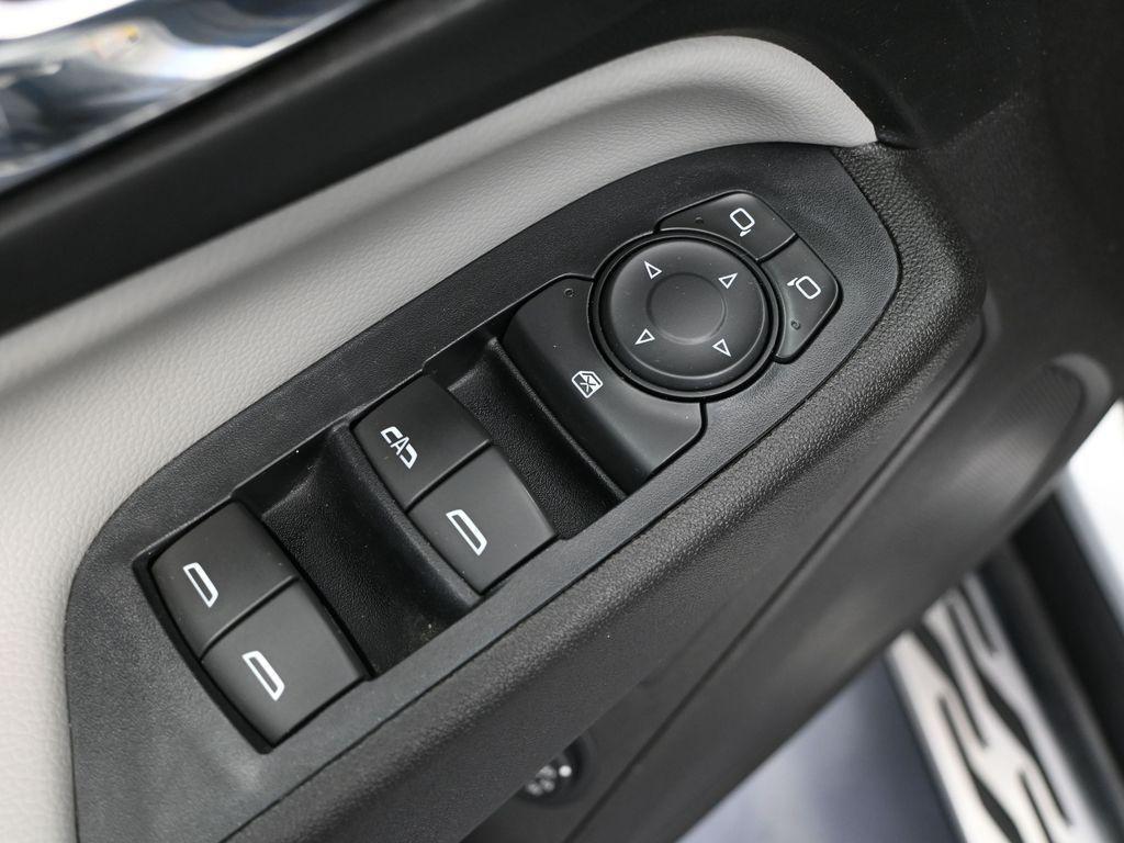 used 2018 Chevrolet Equinox car, priced at $17,293