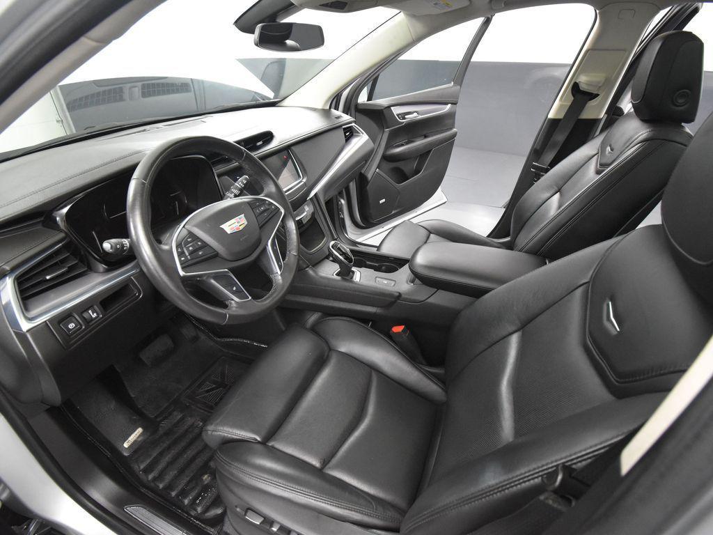 used 2017 Cadillac XT5 car, priced at $17,899