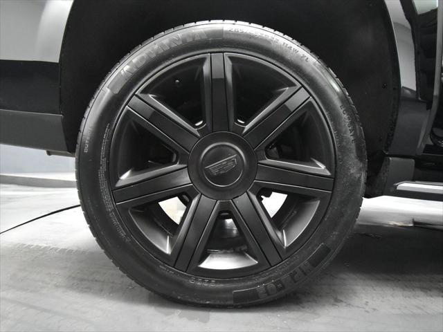 used 2020 Cadillac Escalade ESV car, priced at $39,713