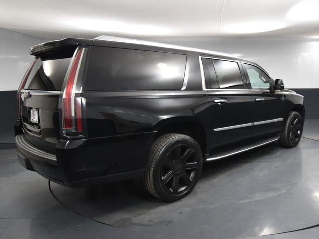 used 2020 Cadillac Escalade ESV car, priced at $39,713