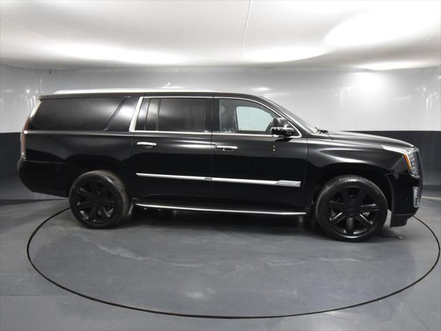 used 2020 Cadillac Escalade ESV car, priced at $39,713