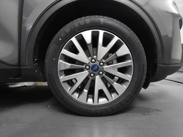 used 2022 Ford Escape car, priced at $22,599