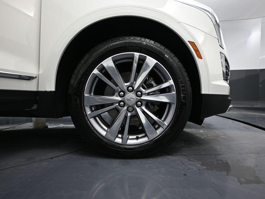 used 2024 Cadillac XT5 car, priced at $32,593