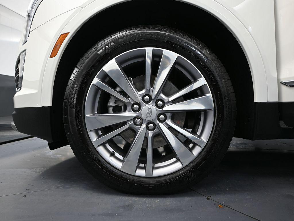 used 2024 Cadillac XT5 car, priced at $32,593