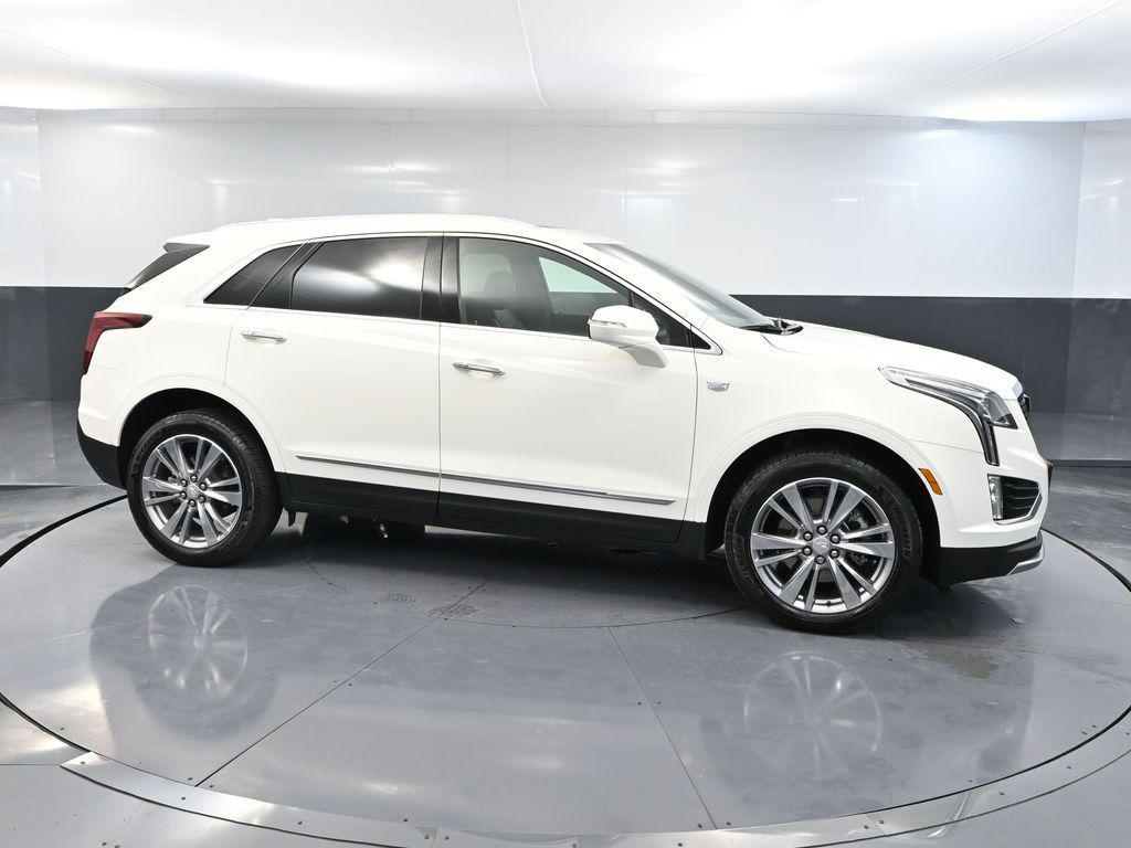 used 2024 Cadillac XT5 car, priced at $32,593