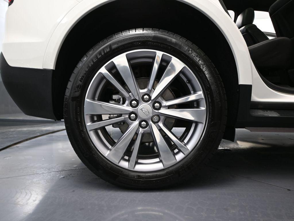 used 2024 Cadillac XT5 car, priced at $32,593