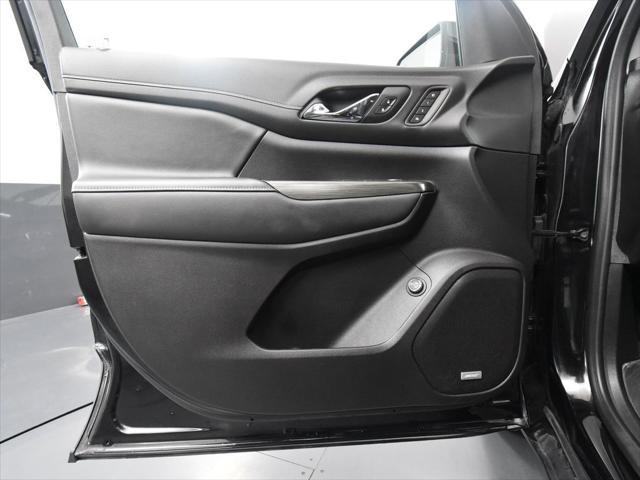 used 2023 GMC Acadia car, priced at $36,299
