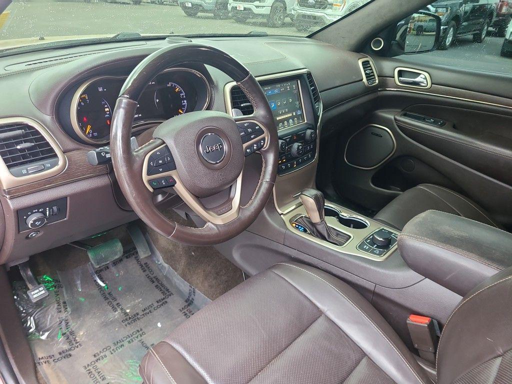 used 2017 Jeep Grand Cherokee car, priced at $13,799
