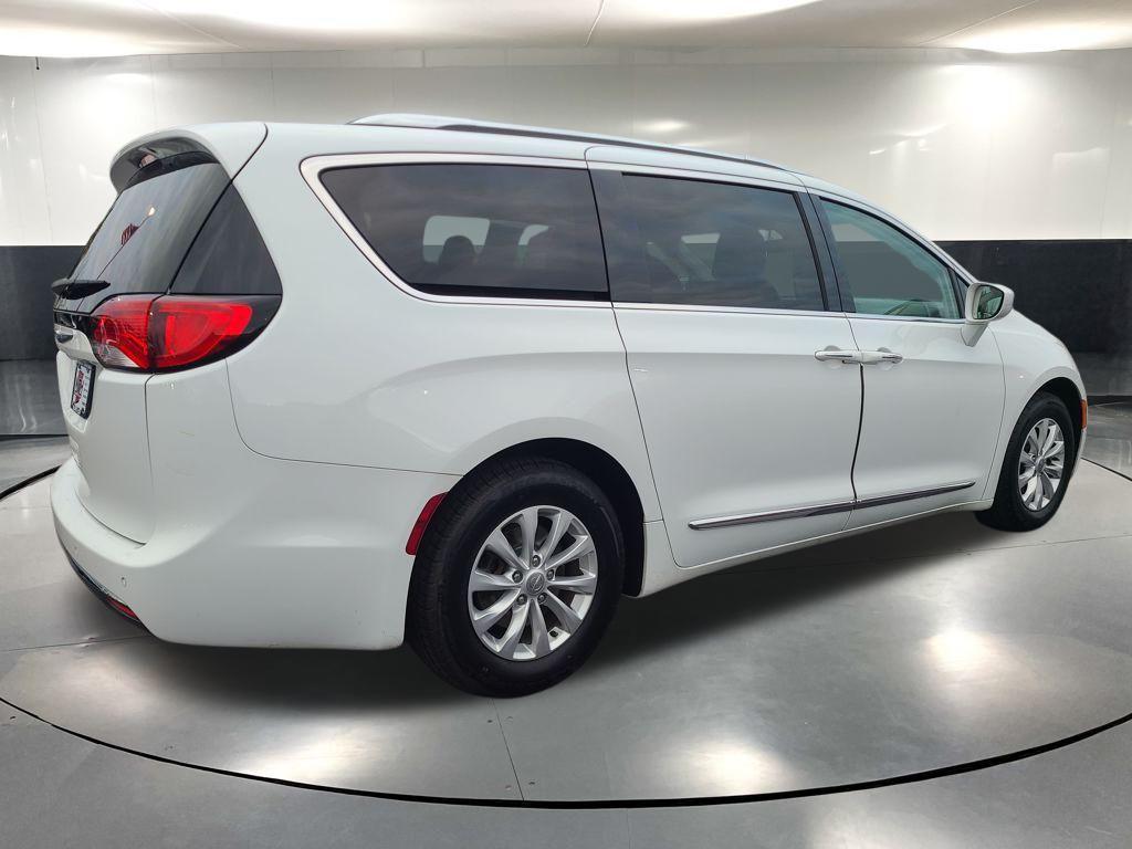 used 2018 Chrysler Pacifica car, priced at $14,693