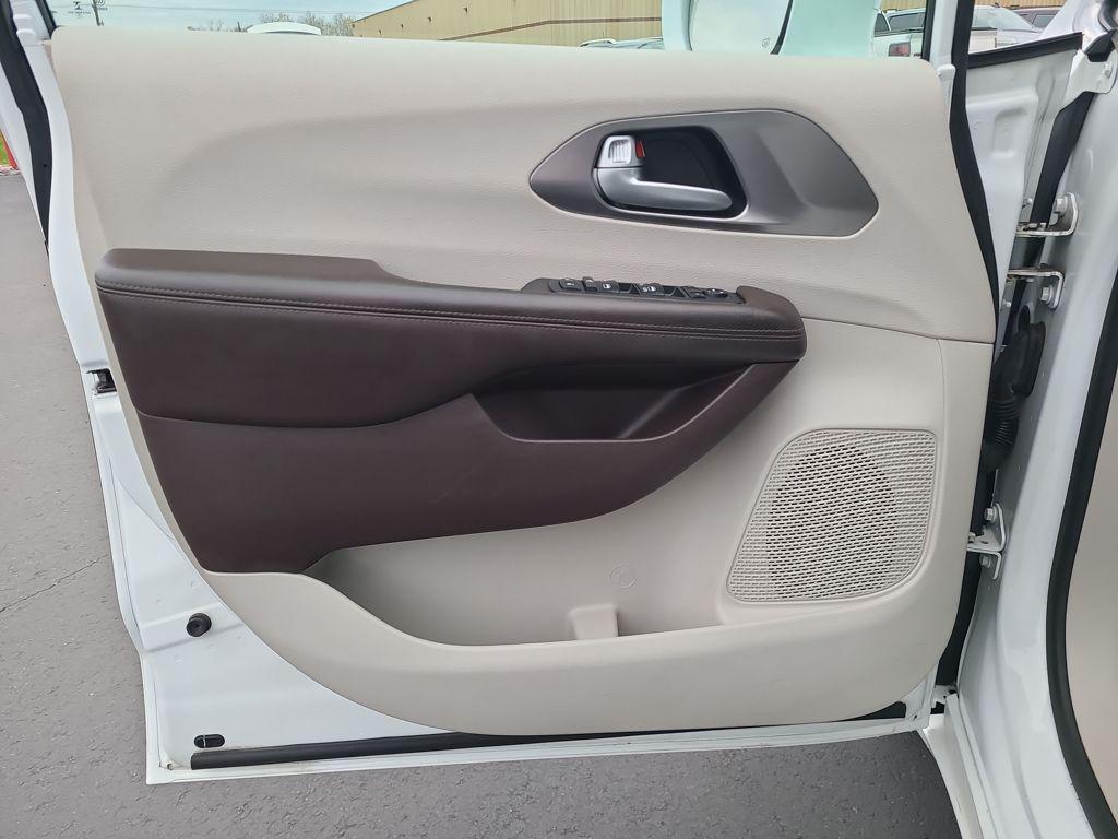 used 2018 Chrysler Pacifica car, priced at $14,693