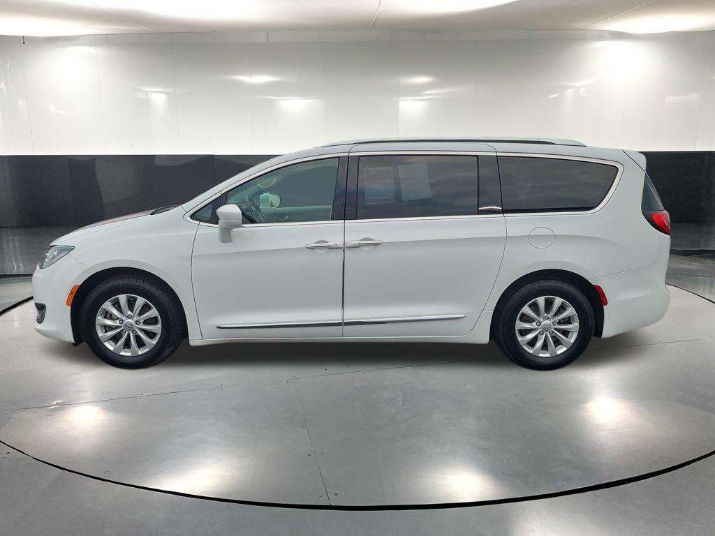 used 2018 Chrysler Pacifica car, priced at $14,693