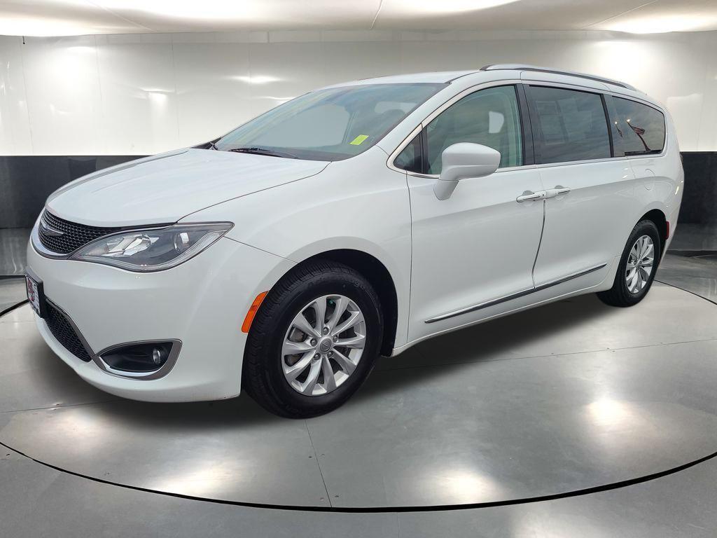 used 2018 Chrysler Pacifica car, priced at $14,693