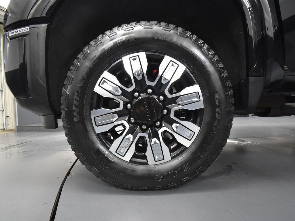 used 2024 GMC Sierra 2500 car, priced at $69,993