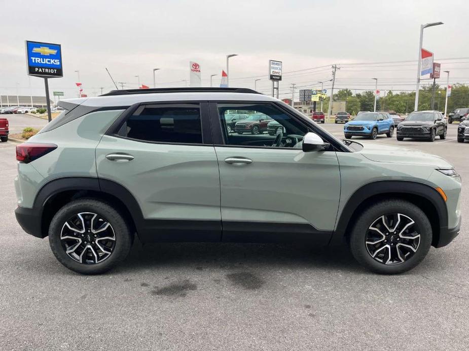 new 2025 Chevrolet TrailBlazer car, priced at $28,080