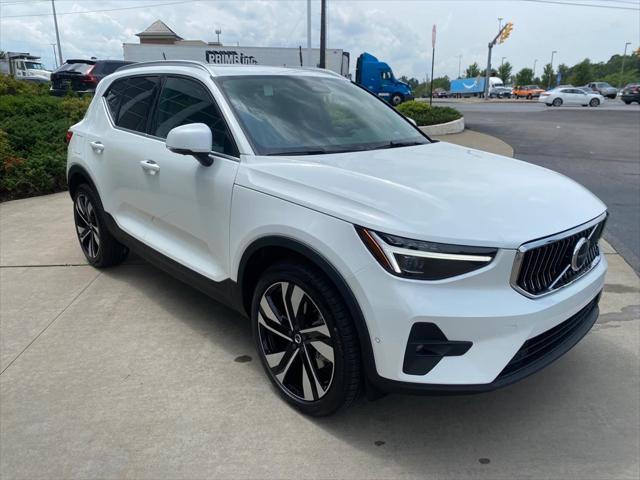 new 2025 Volvo XC40 car, priced at $52,215