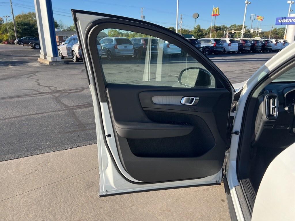 used 2025 Volvo XC40 car, priced at $33,428