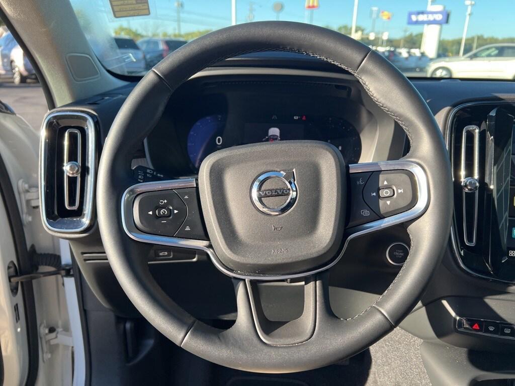 used 2025 Volvo XC40 car, priced at $33,428