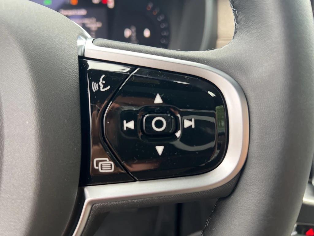 new 2026 Volvo XC90 car, priced at $71,825