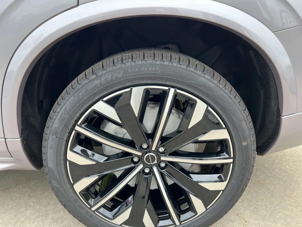 new 2026 Volvo XC90 car, priced at $71,825