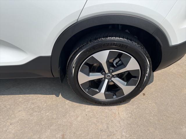 new 2025 Volvo XC40 car, priced at $48,335