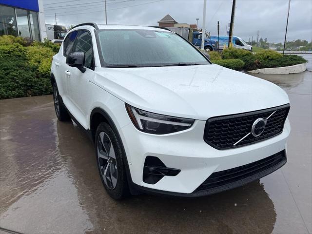 new 2025 Volvo XC40 car, priced at $48,335
