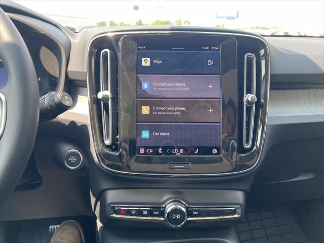 new 2025 Volvo XC40 car, priced at $48,335