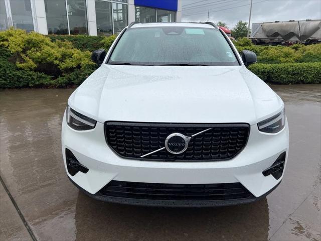 new 2025 Volvo XC40 car, priced at $48,335