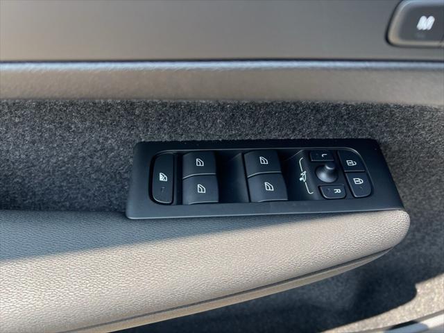 new 2025 Volvo XC40 car, priced at $48,335