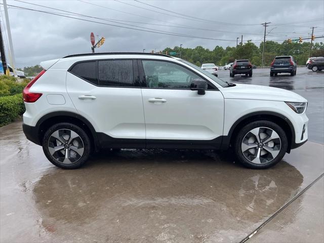 new 2025 Volvo XC40 car, priced at $48,335