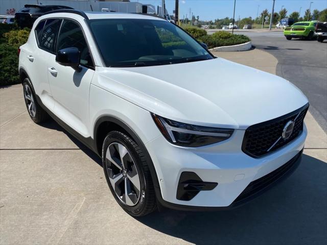 new 2025 Volvo XC40 car, priced at $49,565