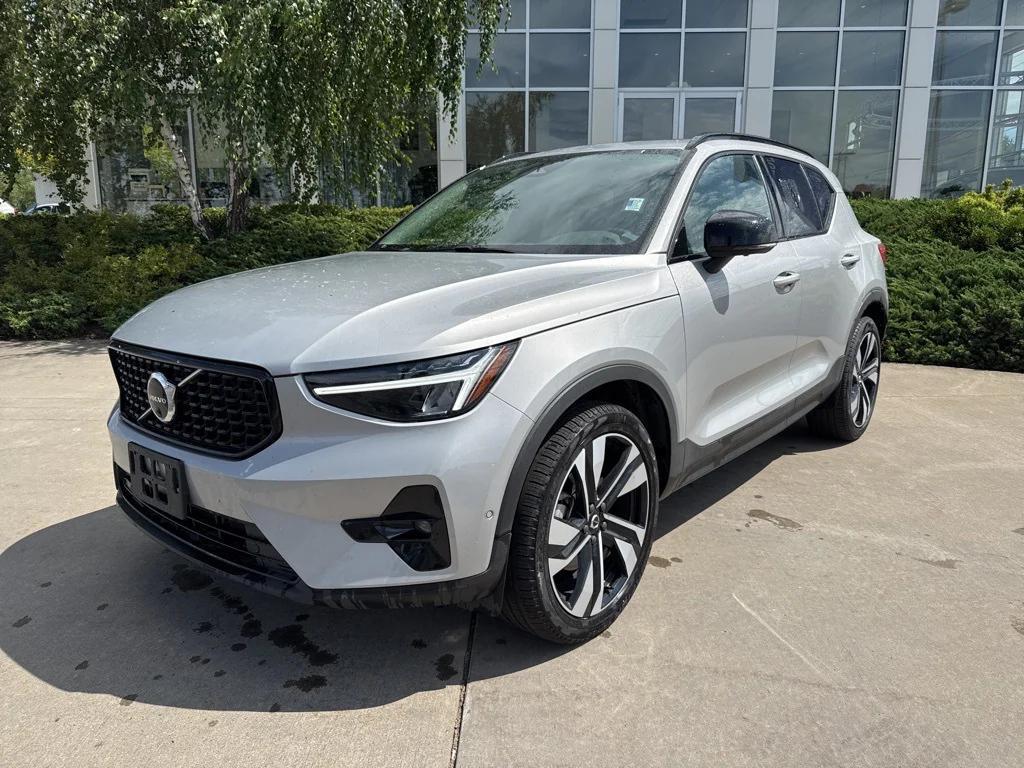 used 2025 Volvo XC40 car, priced at $33,995