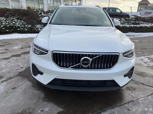 new 2025 Volvo XC40 car, priced at $46,465