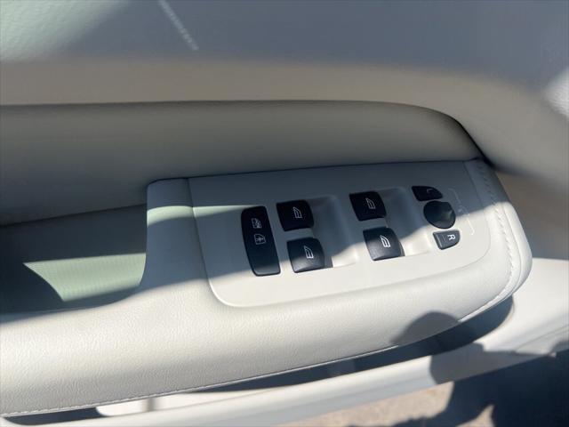 used 2025 Volvo XC60 Plug-In Hybrid car, priced at $65,320