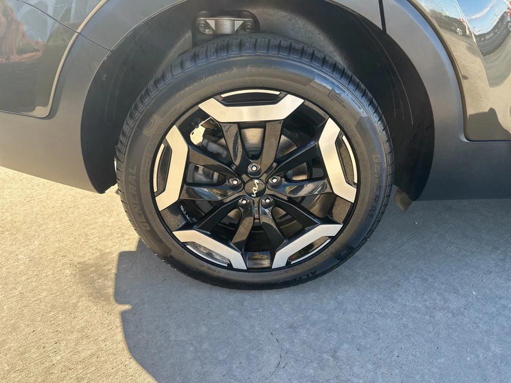 used 2024 Kia Telluride car, priced at $35,642