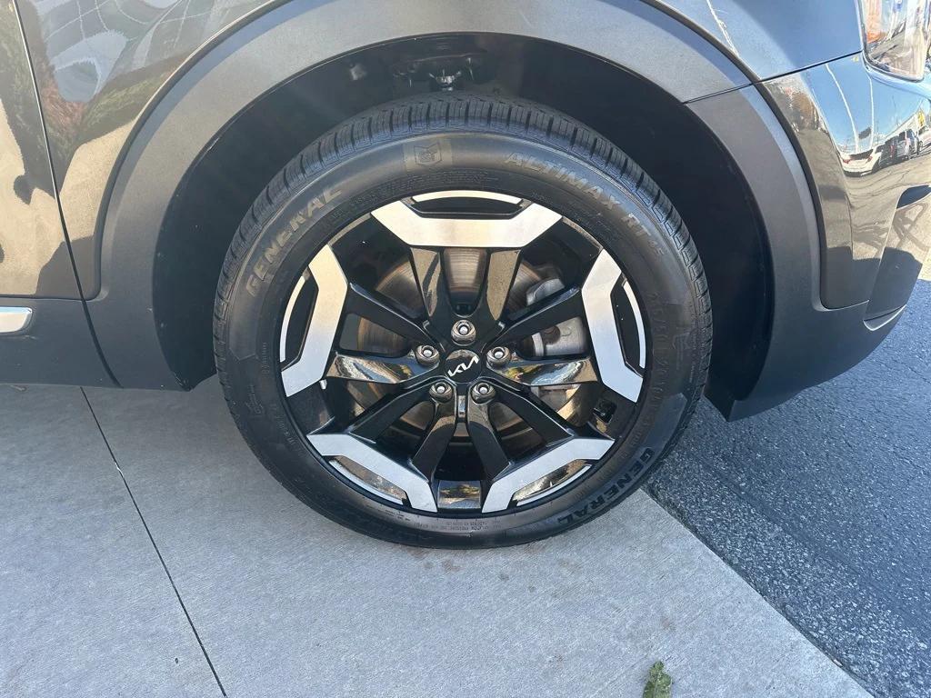 used 2024 Kia Telluride car, priced at $35,642