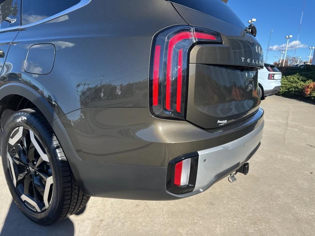 used 2024 Kia Telluride car, priced at $35,642