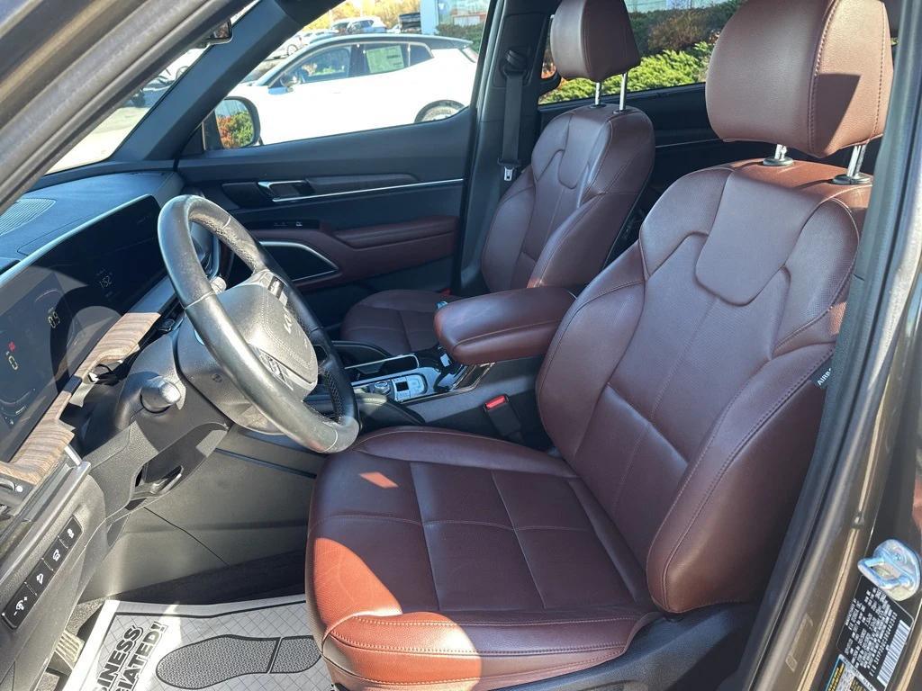used 2024 Kia Telluride car, priced at $35,642