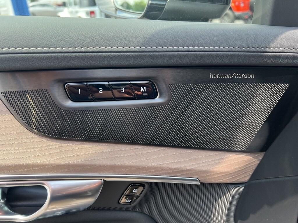 new 2026 Volvo XC90 car, priced at $71,825