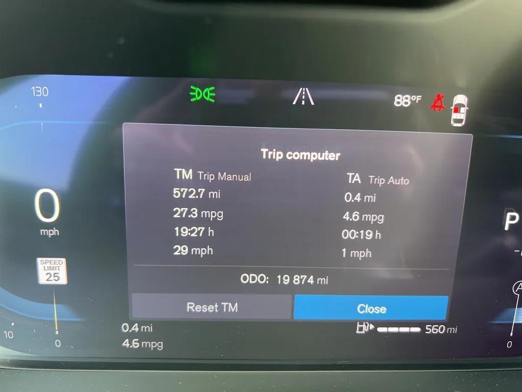 used 2025 Volvo XC40 car, priced at $34,995