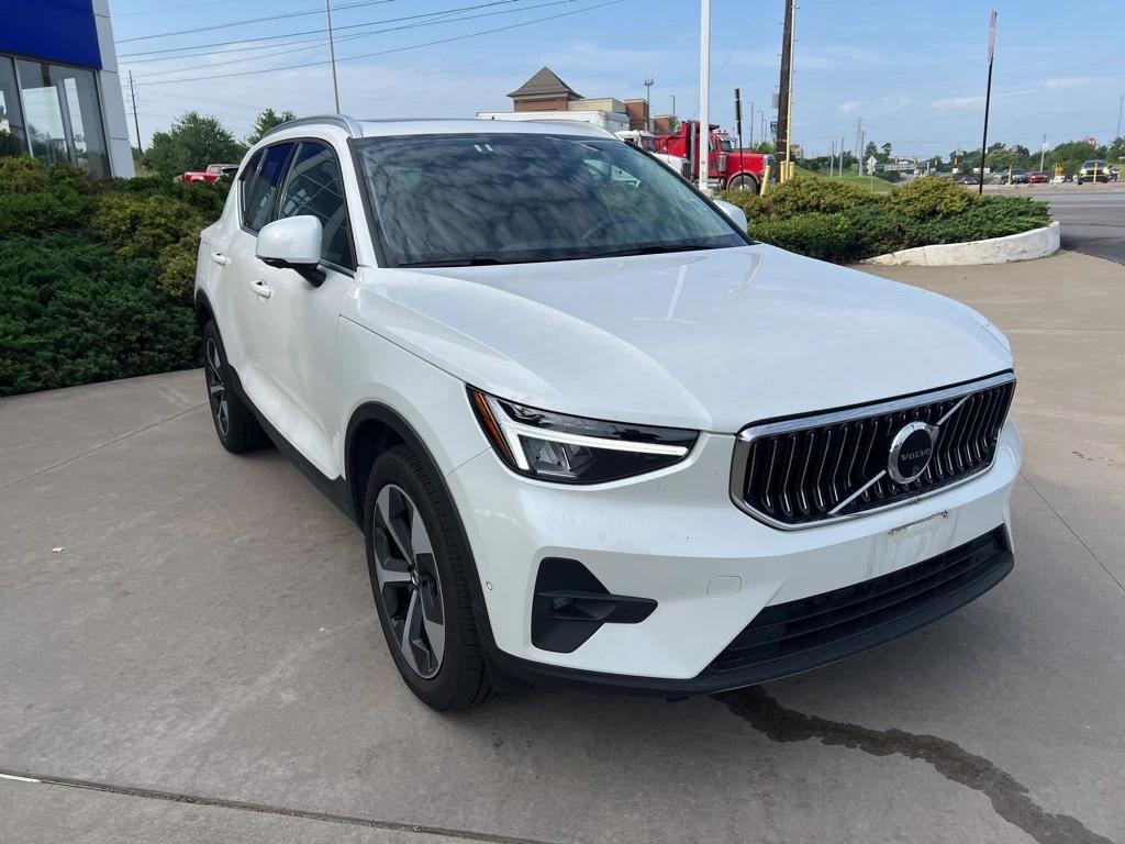 used 2025 Volvo XC40 car, priced at $34,995