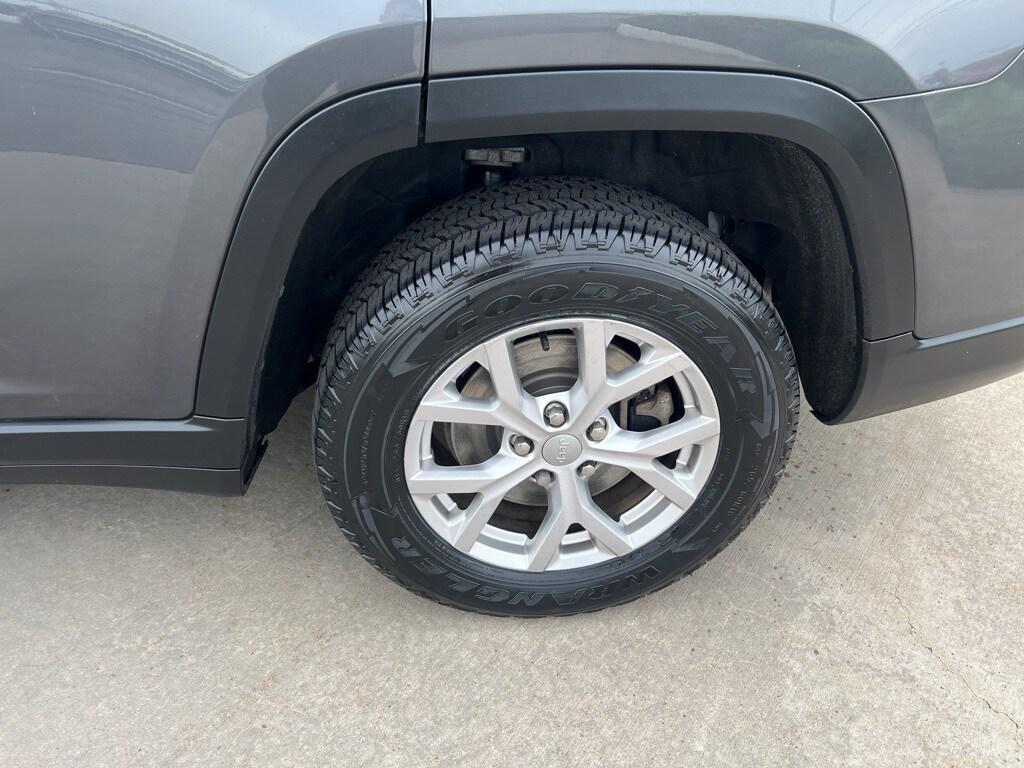 used 2021 Jeep Grand Cherokee L car, priced at $24,995