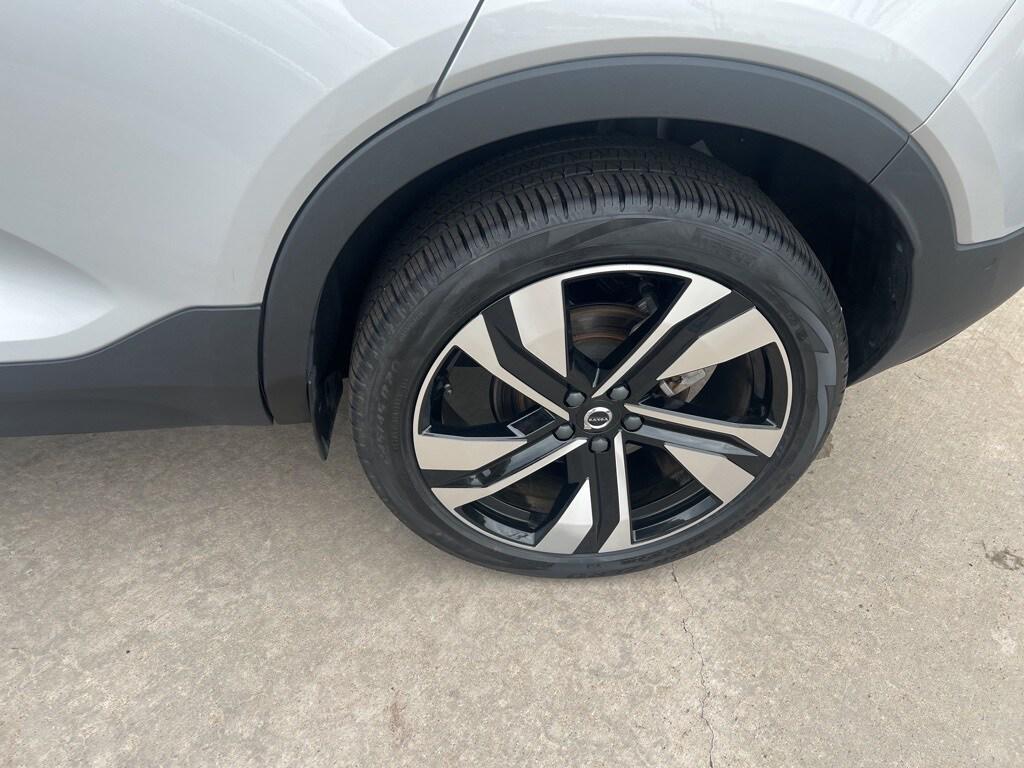 used 2025 Volvo XC40 car, priced at $33,995