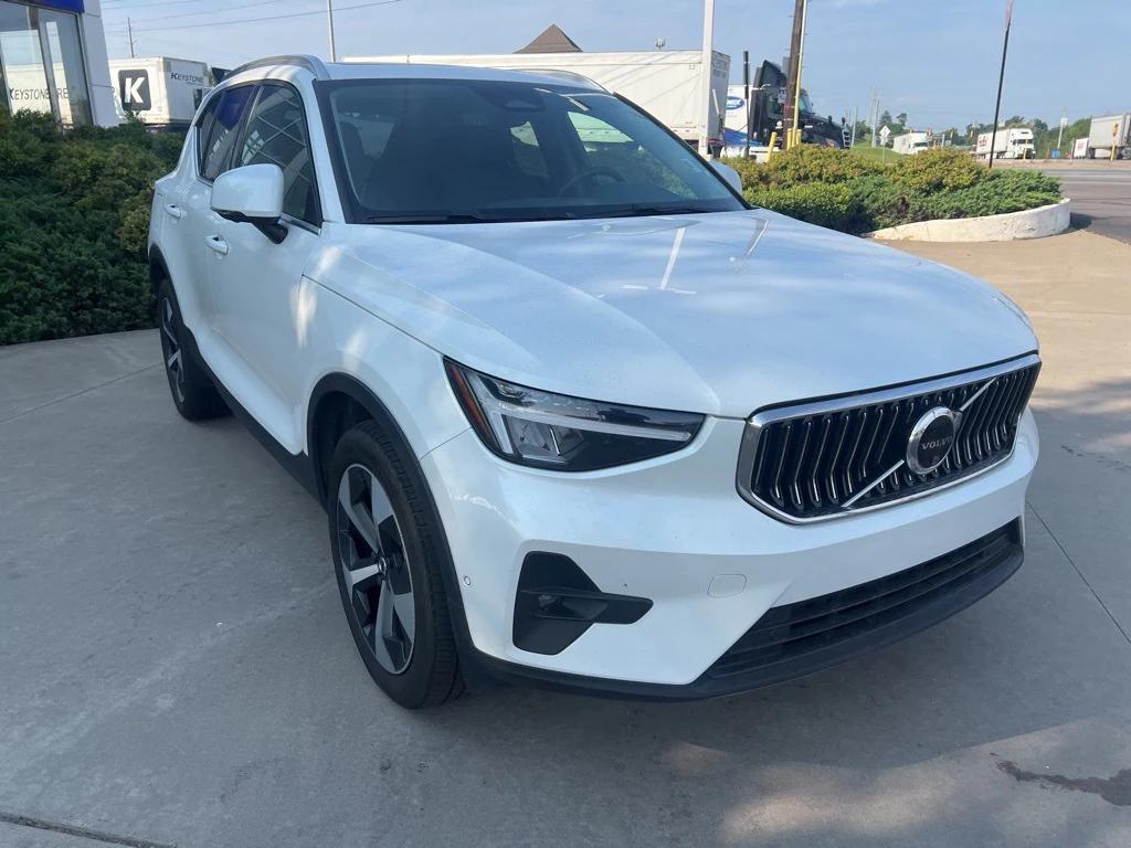 used 2025 Volvo XC40 car, priced at $33,995