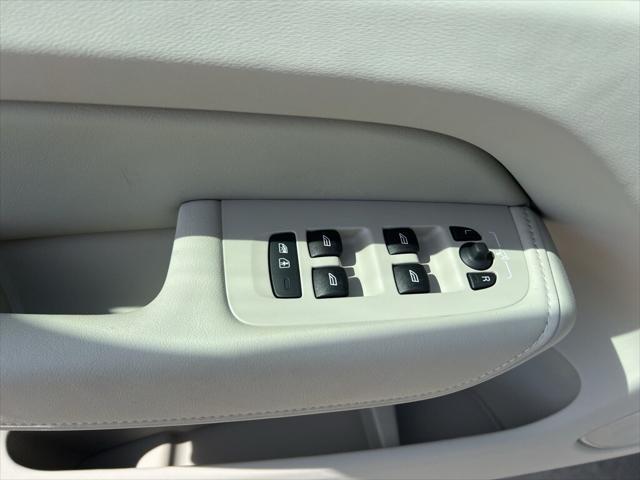 new 2025 Volvo XC60 Plug-In Hybrid car, priced at $66,260